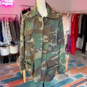Vintage Surplus Military Marine Corps Camo Button-Up Shirt Jacket
